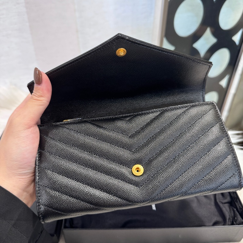 YSL 黑金魚子醬信封長夾 全新閒置-5