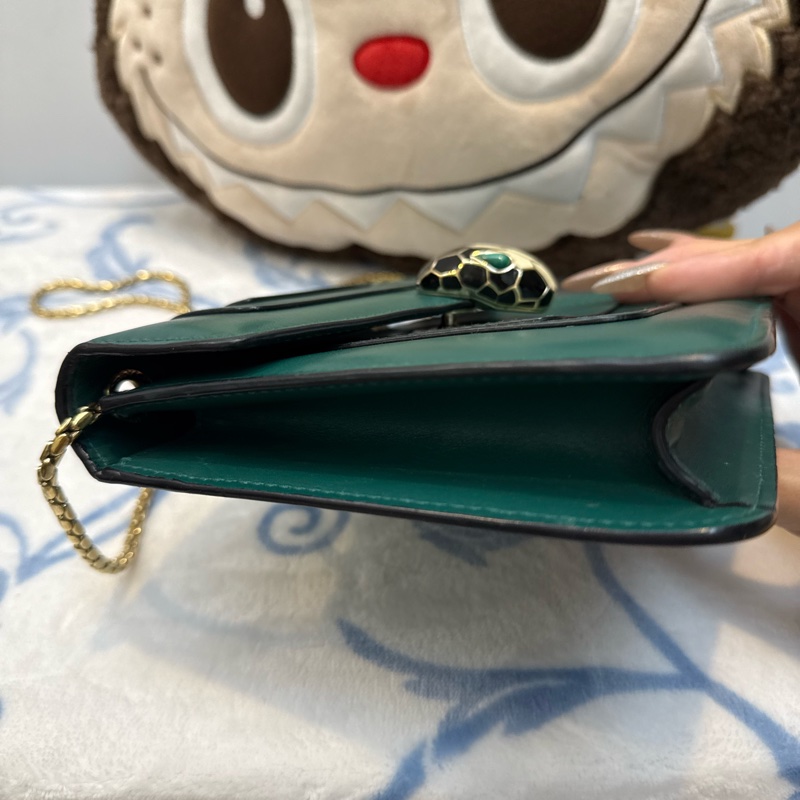 寶格麗祖母綠蛇頭晚宴風情包-4