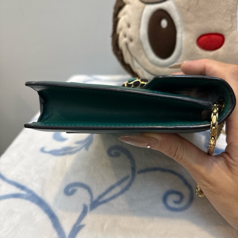 寶格麗祖母綠蛇頭晚宴風情包-10