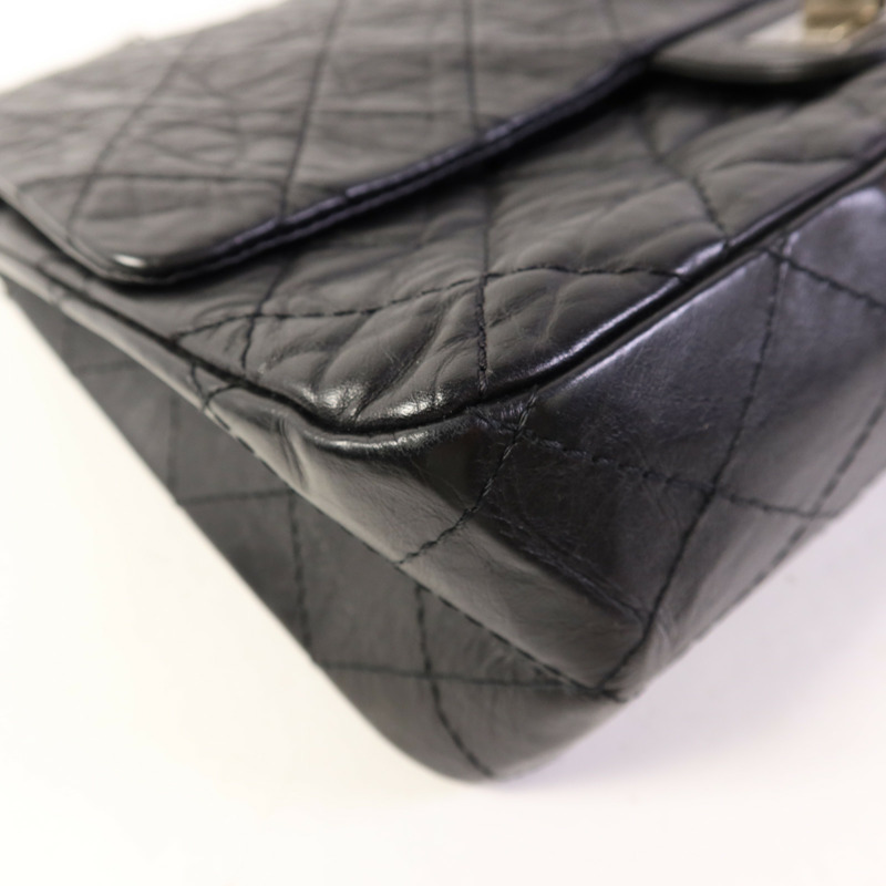 CHANEL 牛皮皮革2.55 Jumbo銀扣鏈帶肩背袋-13