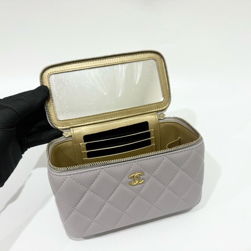 CHANEL灰色羊皮金球調節扣長盒子AP2303-7