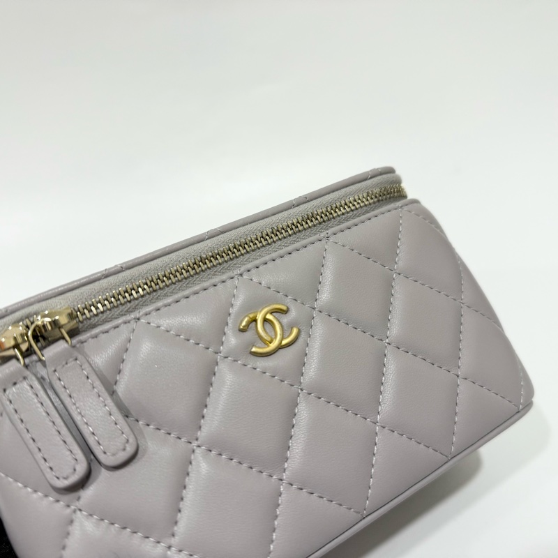 CHANEL灰色羊皮金球調節扣長盒子AP2303-12