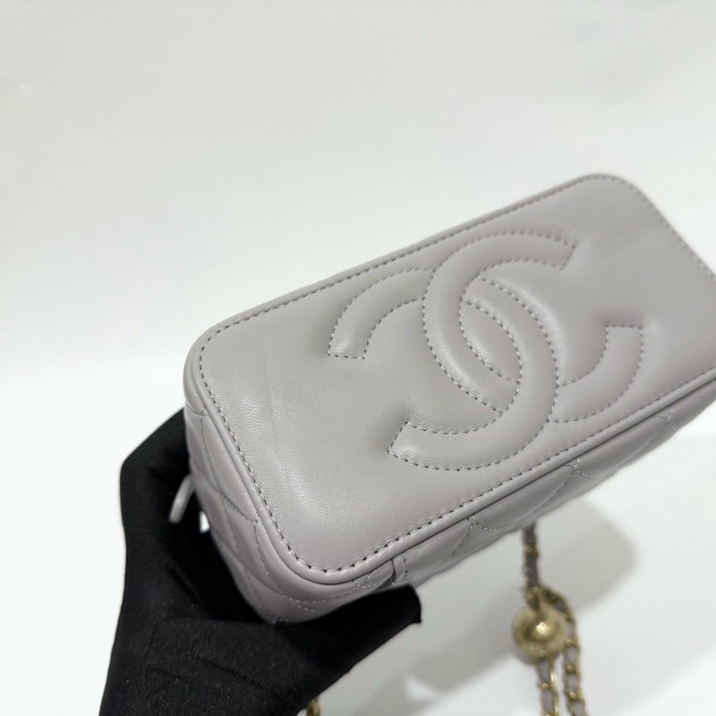 CHANEL灰色羊皮金球調節扣長盒子AP2303-16