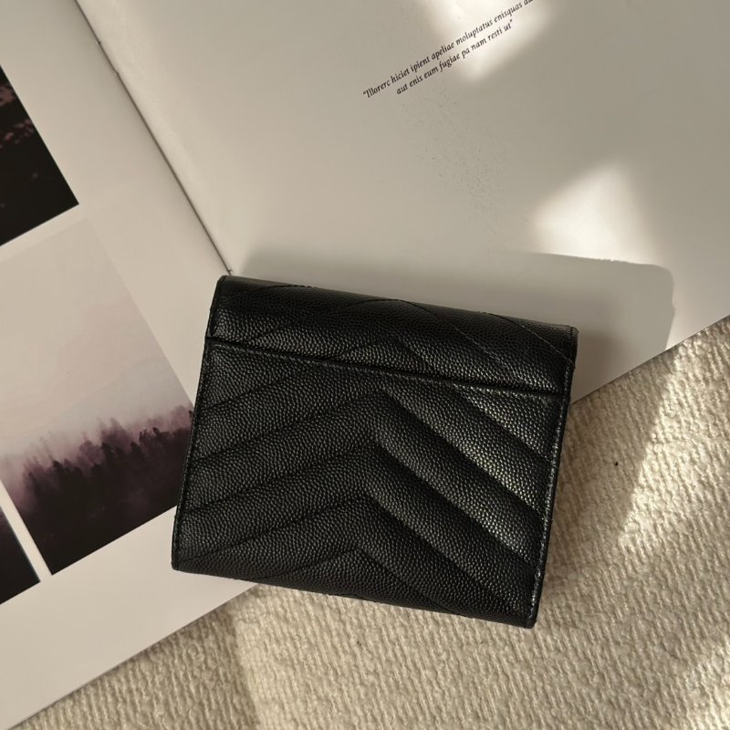 YSL 經典V字粒面牛皮三折短夾 - 黑金-6
