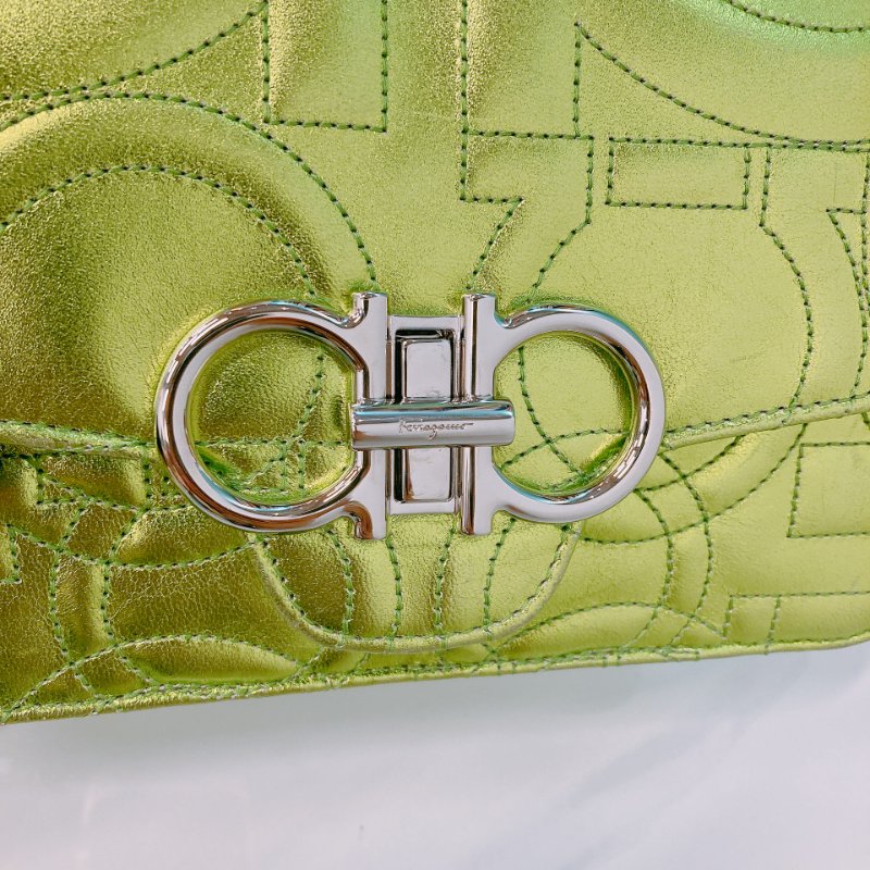 MS0336 菲拉格慕 翻蓋 青檸色 走線 Ferragamo Gancini Flap Lime x PHW-7