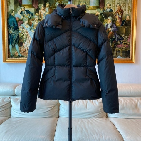 ❤️MONCLER 經典修身羽絨外套