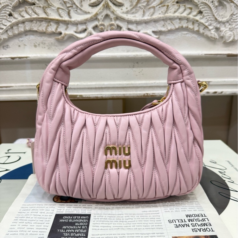 Miumiu粉色呼啦圈芯片款中號-0