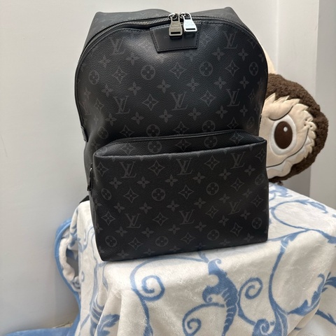 Lv黑老花男生後背包