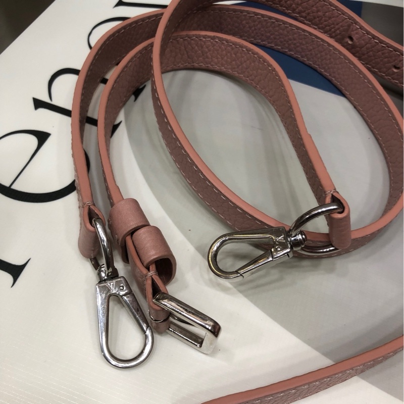 LV 限量铆钉capucines 手提斜挎包 17年-17