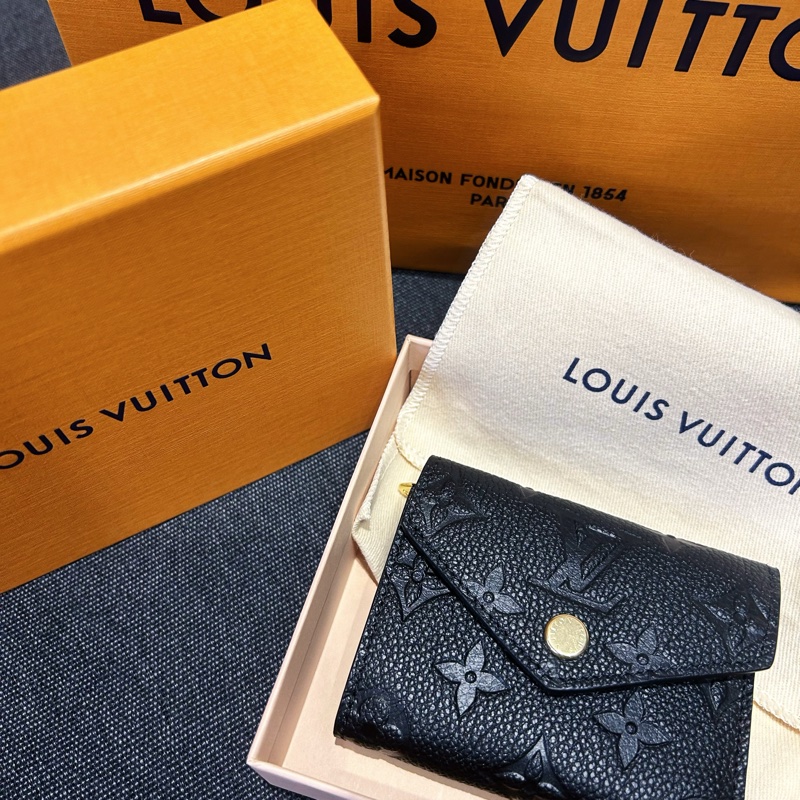 全新 ✨Louis Vuitton victorine錢包-0