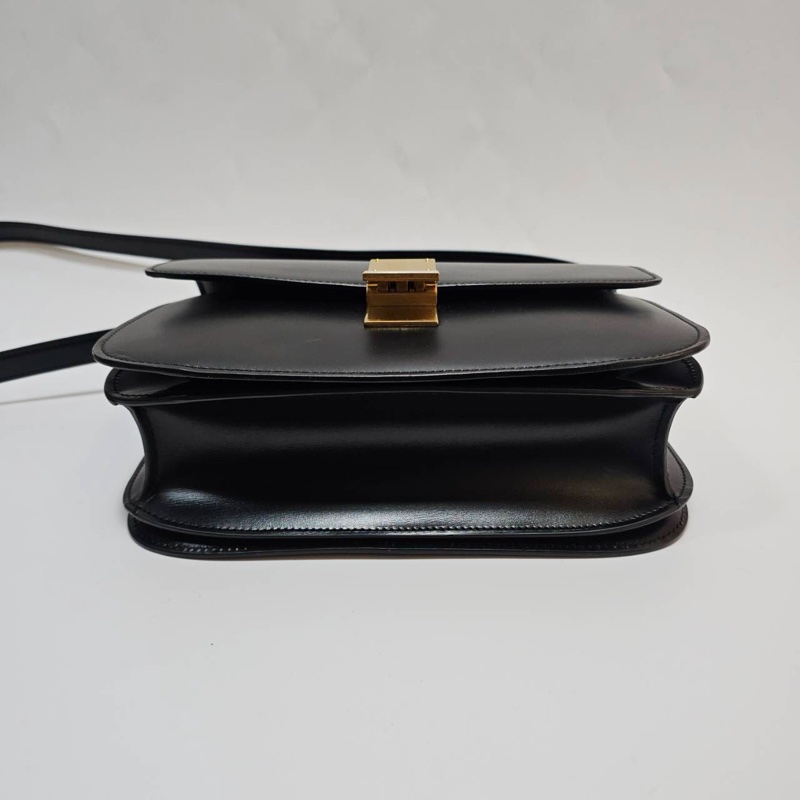Celine 黑滑面牛皮ClassicBox中號霧金釦下蓋肩斜背包-6