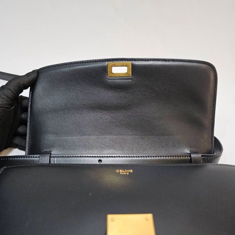 Celine 黑滑面牛皮ClassicBox中號霧金釦下蓋肩斜背包-9