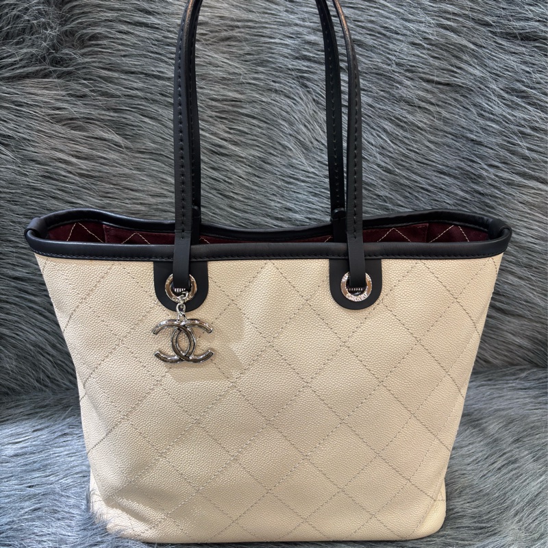 CHANEL TOTE 黑邊奶茶色荔枝皮 縫線菱格 購物包托特包子母包化妝包 BOOKTOTE-1