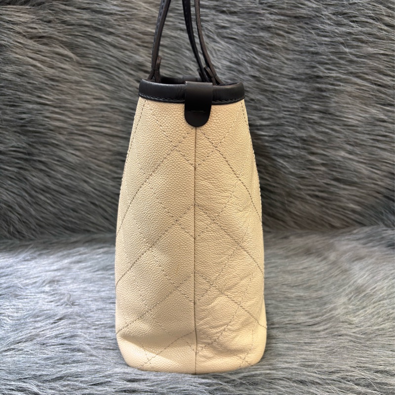 CHANEL TOTE 黑邊奶茶色荔枝皮 縫線菱格 購物包托特包子母包化妝包 BOOKTOTE-4