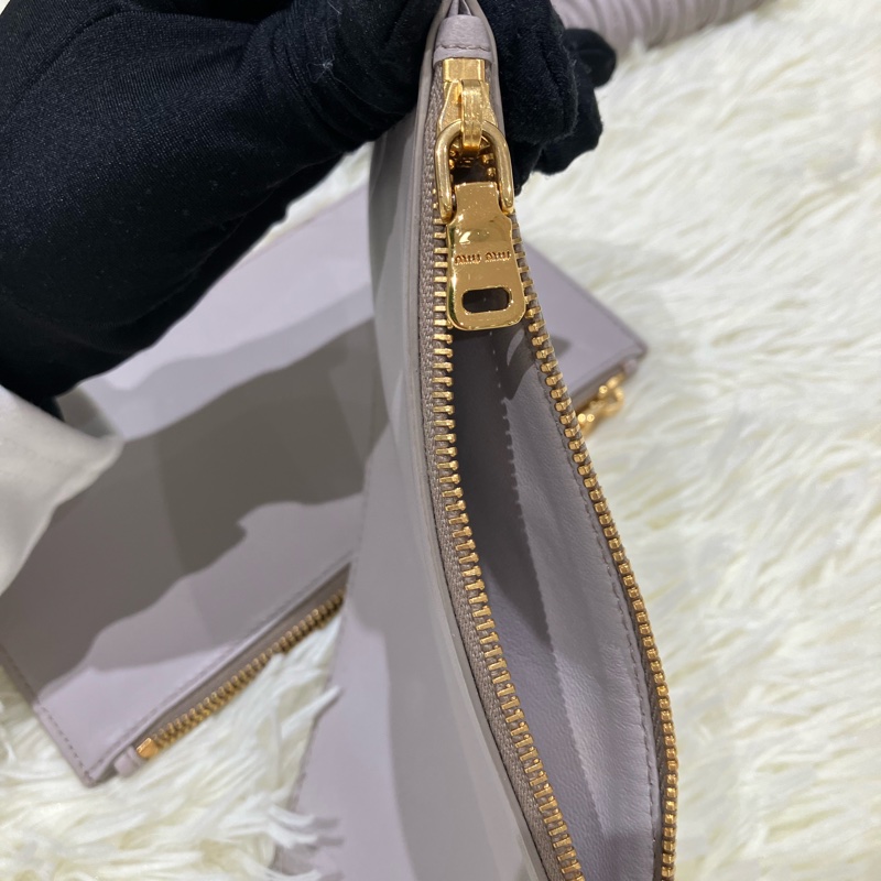 MS0334 繆繆 手拿包 灰色 Miu Miu Clutch 23cm Grey x GHW-32