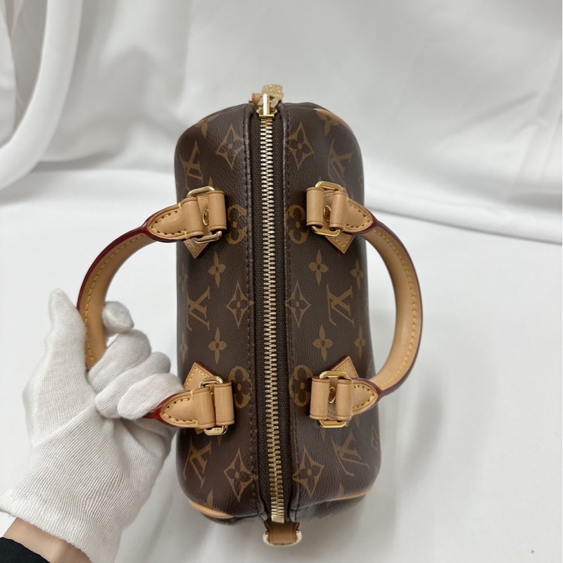 LV 二手 Speedy Bandoulière 20 (98成新)芯片款(有附盒)、售出不退換-14