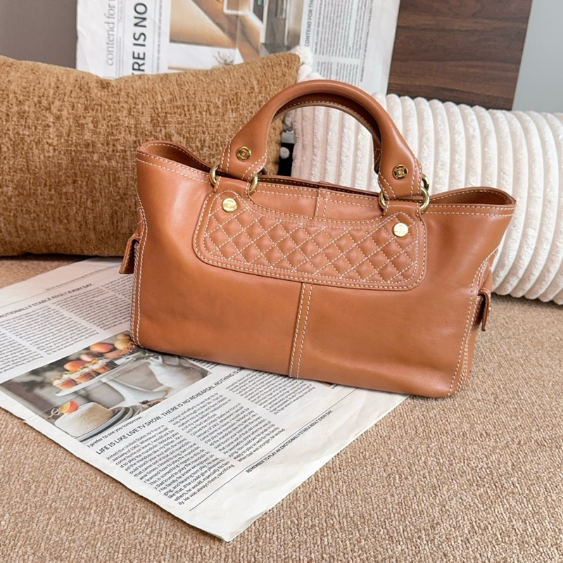 【近新閒置品】Celine 焦糖奶茶色太妃糖外縫線牛皮手提包-1