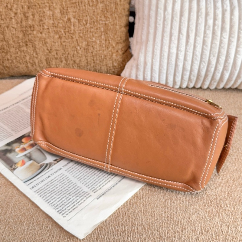 【近新閒置品】Celine 焦糖奶茶色太妃糖外縫線牛皮手提包-2