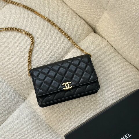 CHANEL 21B季節款粒面牛皮WOC - 黑金