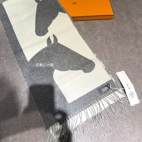Hermes Casaque Love Story 全新圍巾