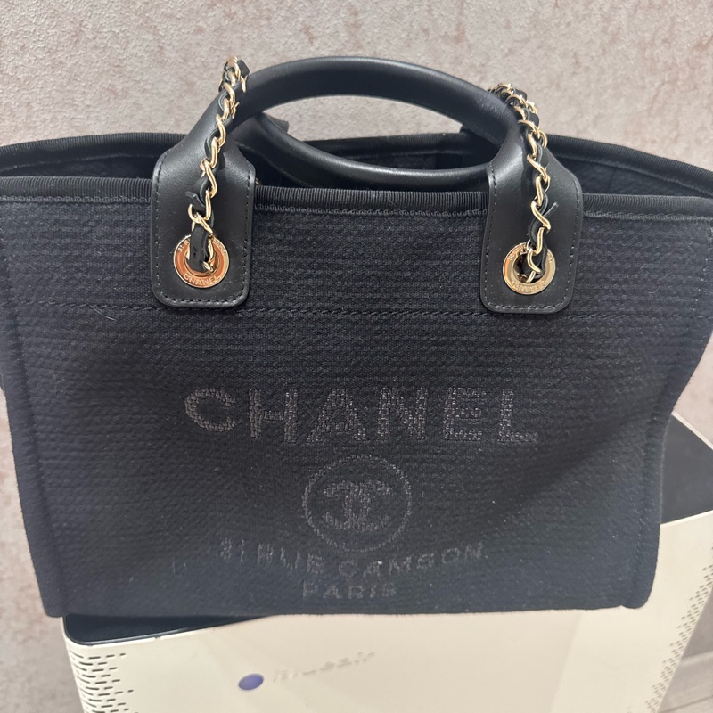 CHANEL 24S黑色布面小號Shopping bag沙灘包-0