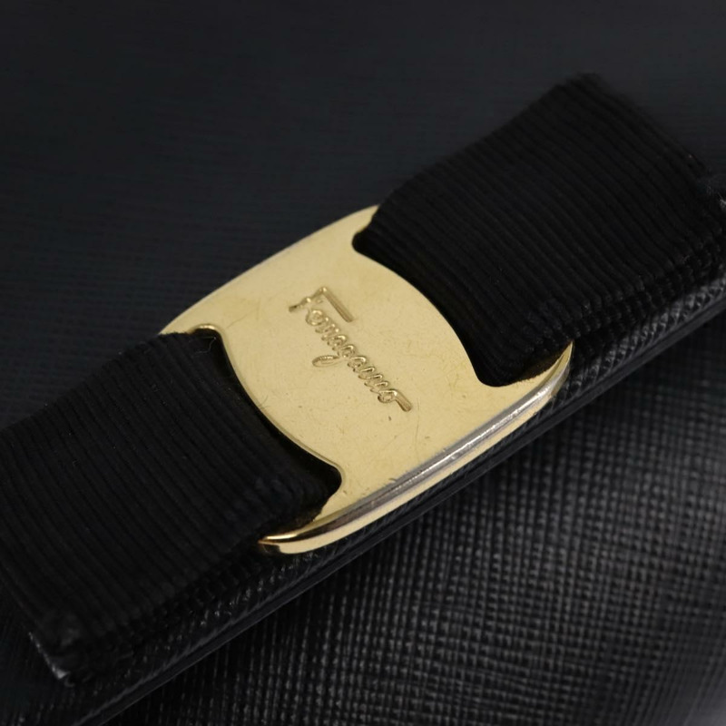【日本直送】Salvatore Ferragamo 鏈條單肩包 皮革 黑金 正品 135347-16