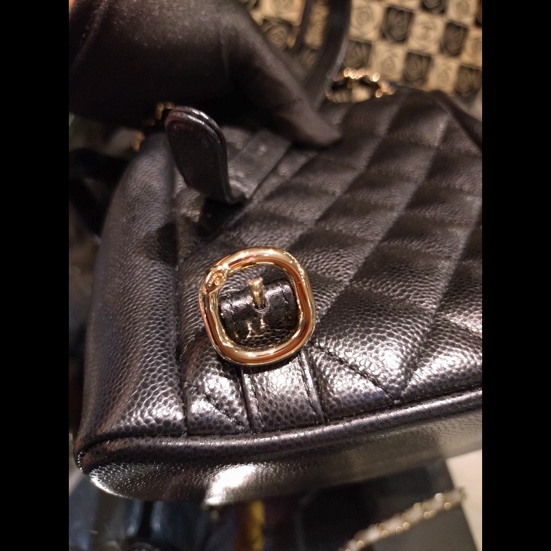 Chanel 淡金鍊黑荔枝皮小號後背包 Duma-23