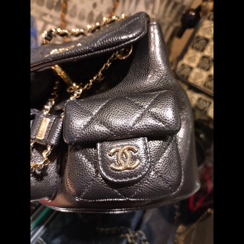 Chanel 淡金鍊黑荔枝皮小號後背包 Duma-26