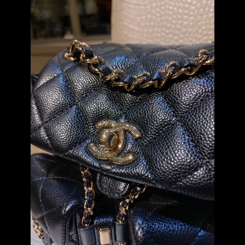 Chanel 淡金鍊黑荔枝皮小號後背包 Duma-27