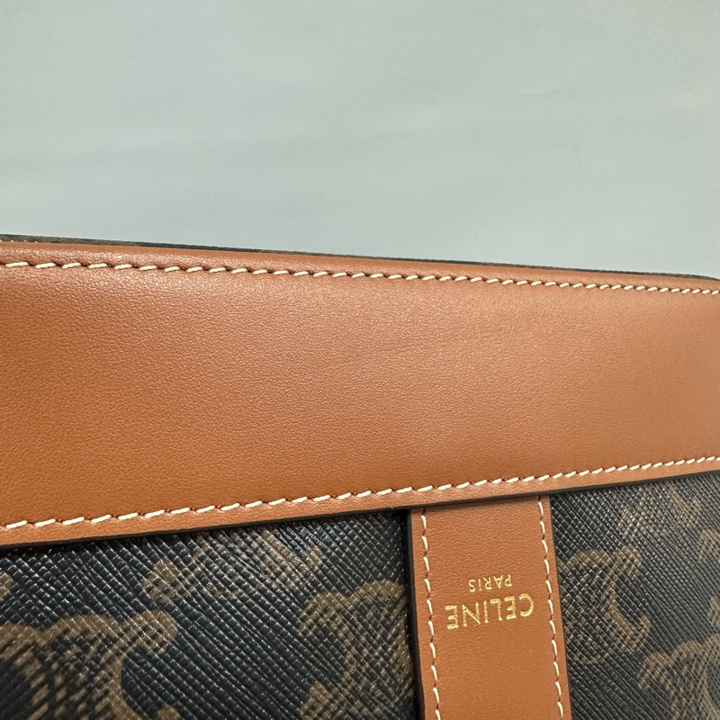 Celine 191442 老花凱旋門金釦水桶包TRIOMPHE BUCKET-6
