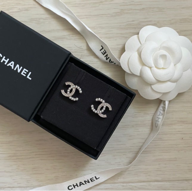 香奈兒 Chanel c logo 雙c 珍珠 水鑽 耳環-4