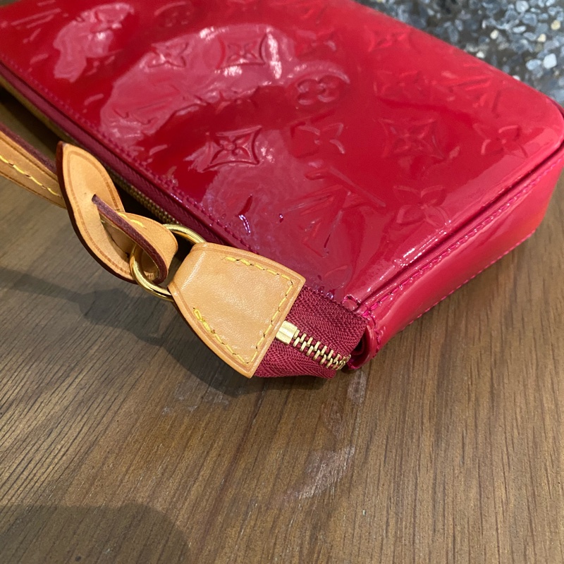 Louis Vuitton 紅色漆皮大麻將 單肩腋下包-3