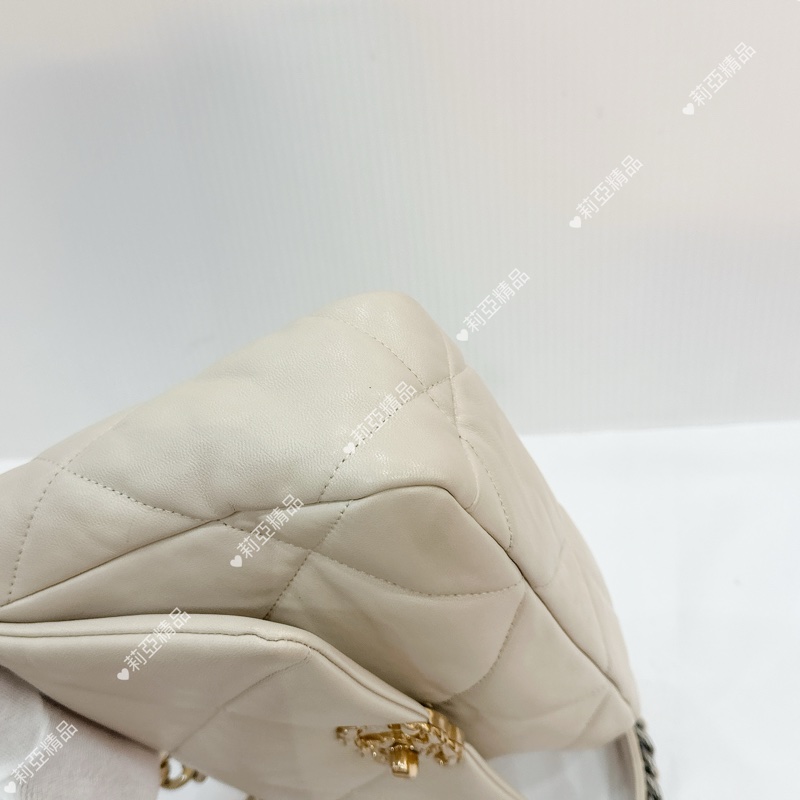 莉亞精品♡ Chanel 19bag 米白 二手美包-7