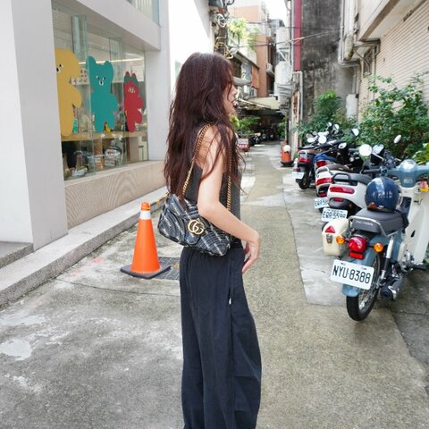 Gucci x Balenciaga 聯名款 絎縫牛皮仿舊金釦肩背斜背包-26cm(443497-黑)