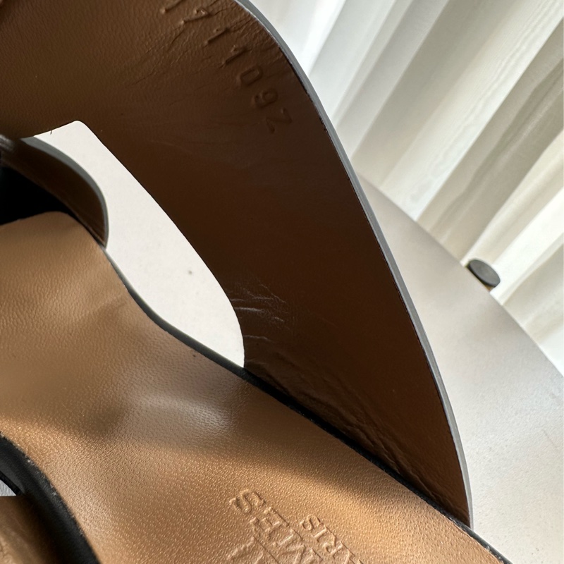 Hermes h黑色跟鞋 美到包色還貼底-8