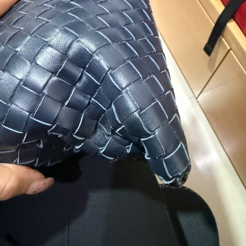 bv藍色直立斜背包-10