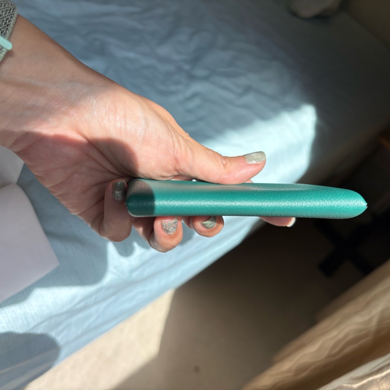 ［全新商品］Hermes Calvi 卡片包 Z6孔雀綠拼3P馬卡龍藍-5