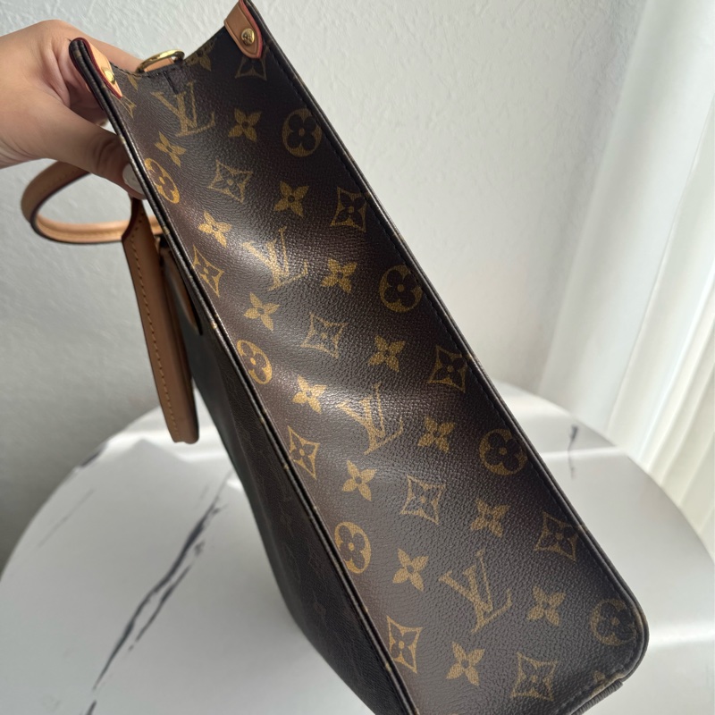 LV M46263花紋直式琴譜包-4