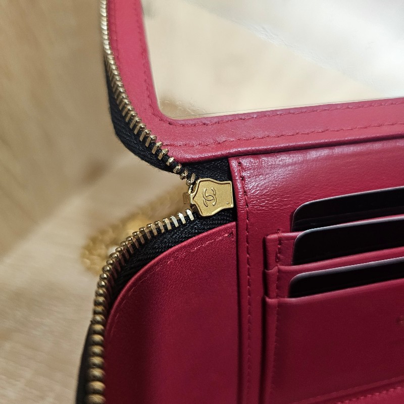 [品況優美品❣️]Chanel 黑羊皮菱格霧金釦山茶花金球化妝箱斜背包-14