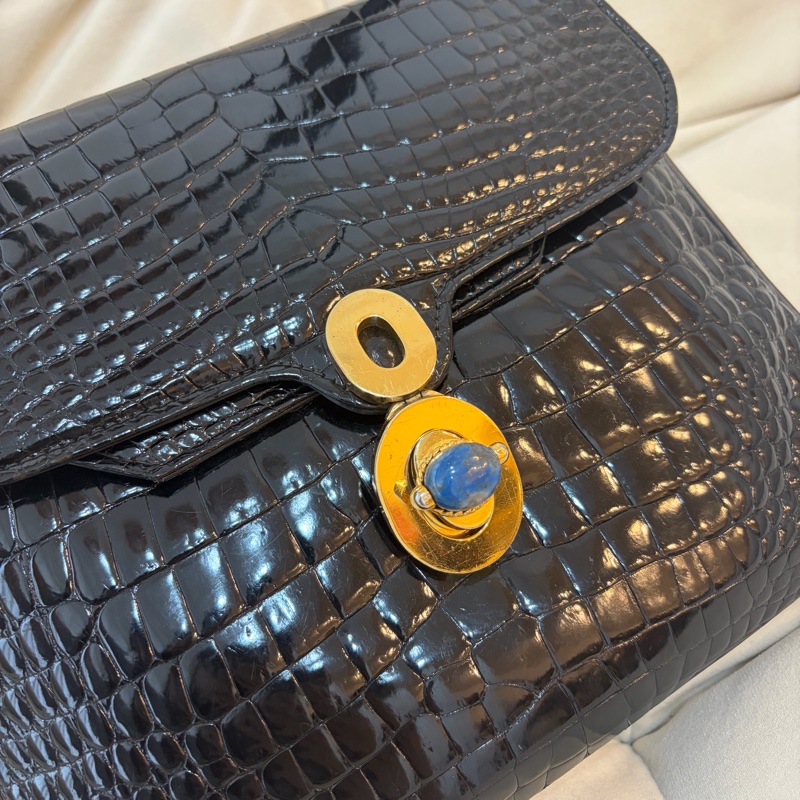 Gucci 鱷魚壓紋青金石腋下包 中古稀有-3