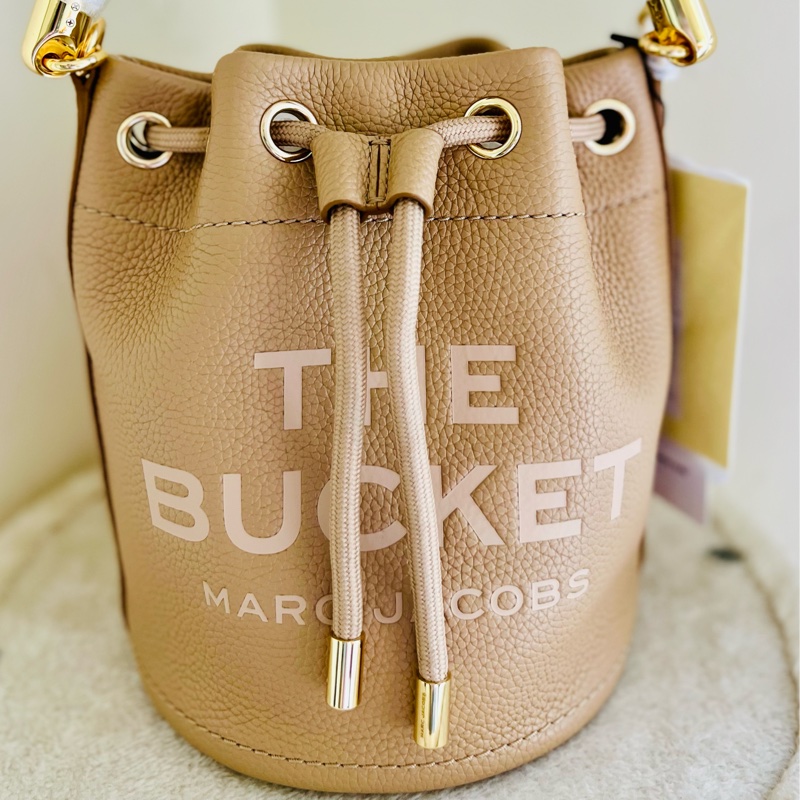 Marc Jacobs 奶茶水桶包(小款)-7