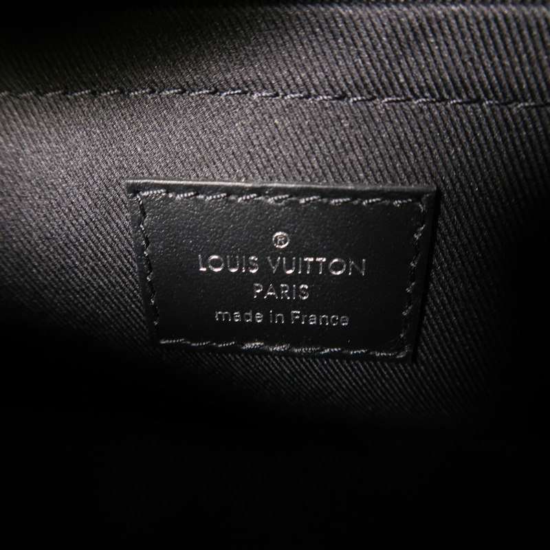 LOUIS VUITTON Monogram Eclipse Mini Soft Trunk肩背袋-5