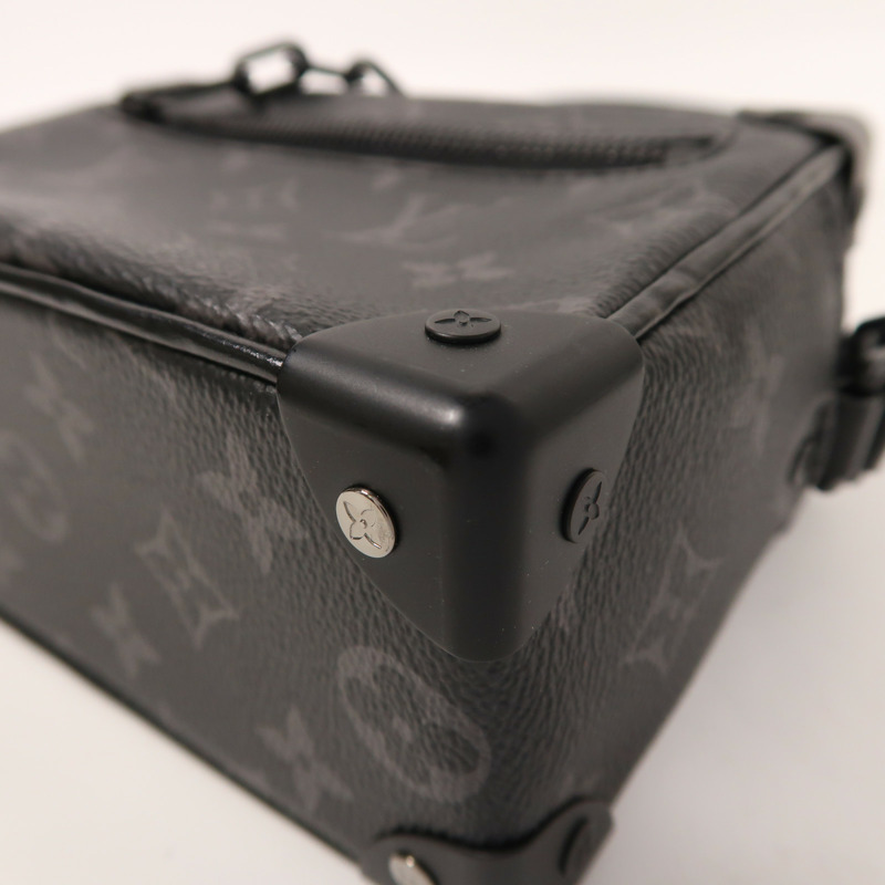 LOUIS VUITTON Monogram Eclipse Mini Soft Trunk肩背袋-7