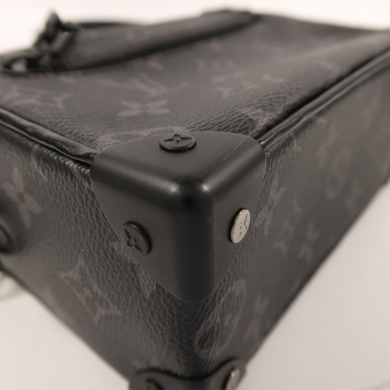 LOUIS VUITTON Monogram Eclipse Mini Soft Trunk肩背袋-8