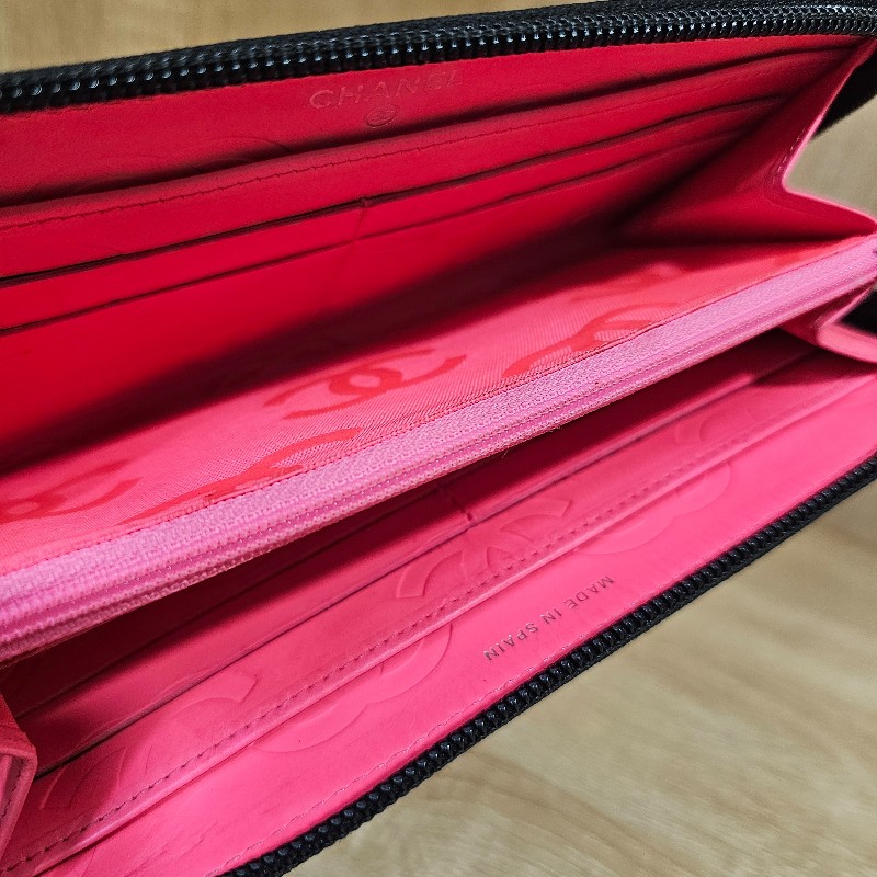 [絕版品好物件😊] Chanel 黑牛皮菱格康朋銀釦拉鏈長夾-10