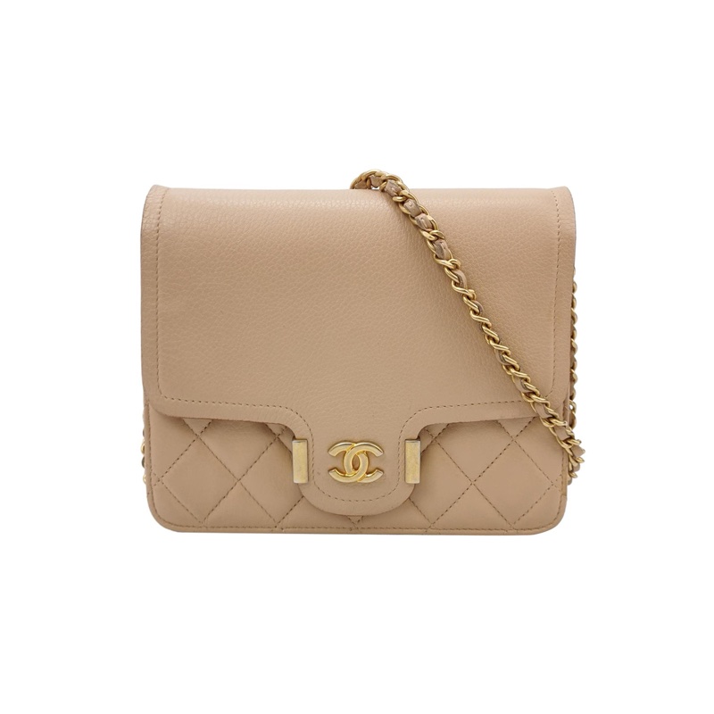 Chanel 牛皮奶茶色純色菱格絎縫雙C logo斜挎包單肩包Archi Chic-0