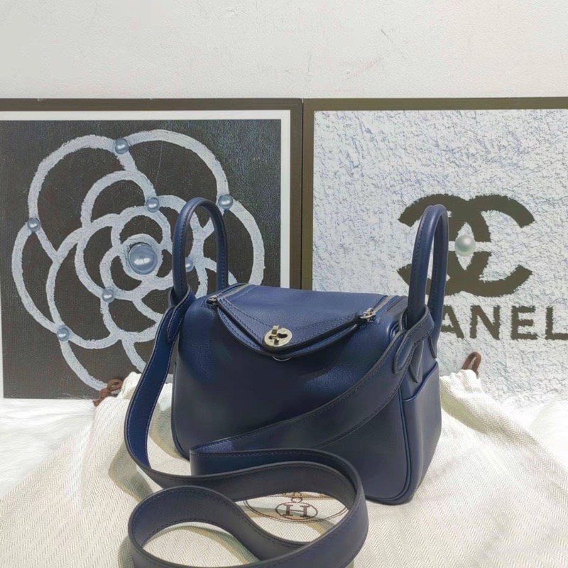 98-99新 Hermes 愛馬仕mini Lindy Z刻 法國藍內拼寶石藍 銀扣-3