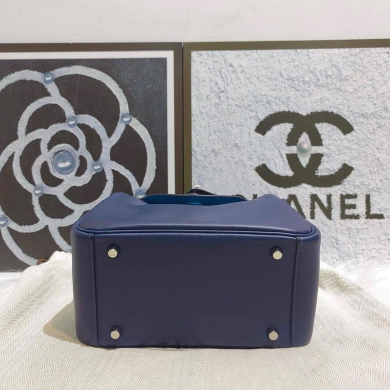 98-99新 Hermes 愛馬仕mini Lindy Z刻 法國藍內拼寶石藍 銀扣-5