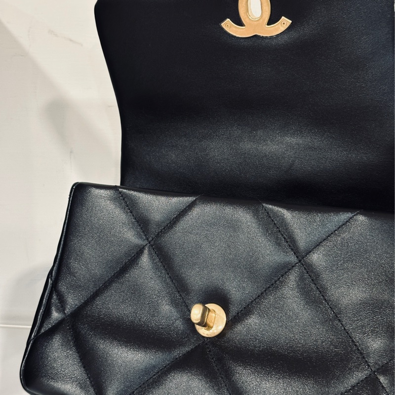 🈶22年台灣購證 #全新 #芯片款全網最低 香奈兒黑金19bag小號 #全配🉑送禮-24