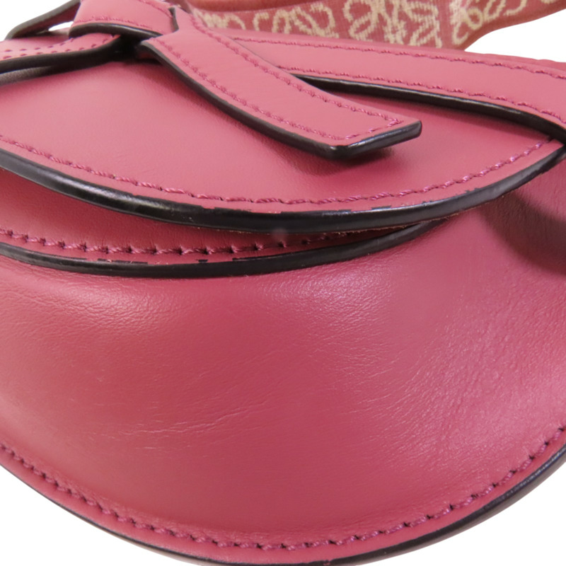 LOEWE 牛皮皮革Mini Gate金扣肩背袋-11